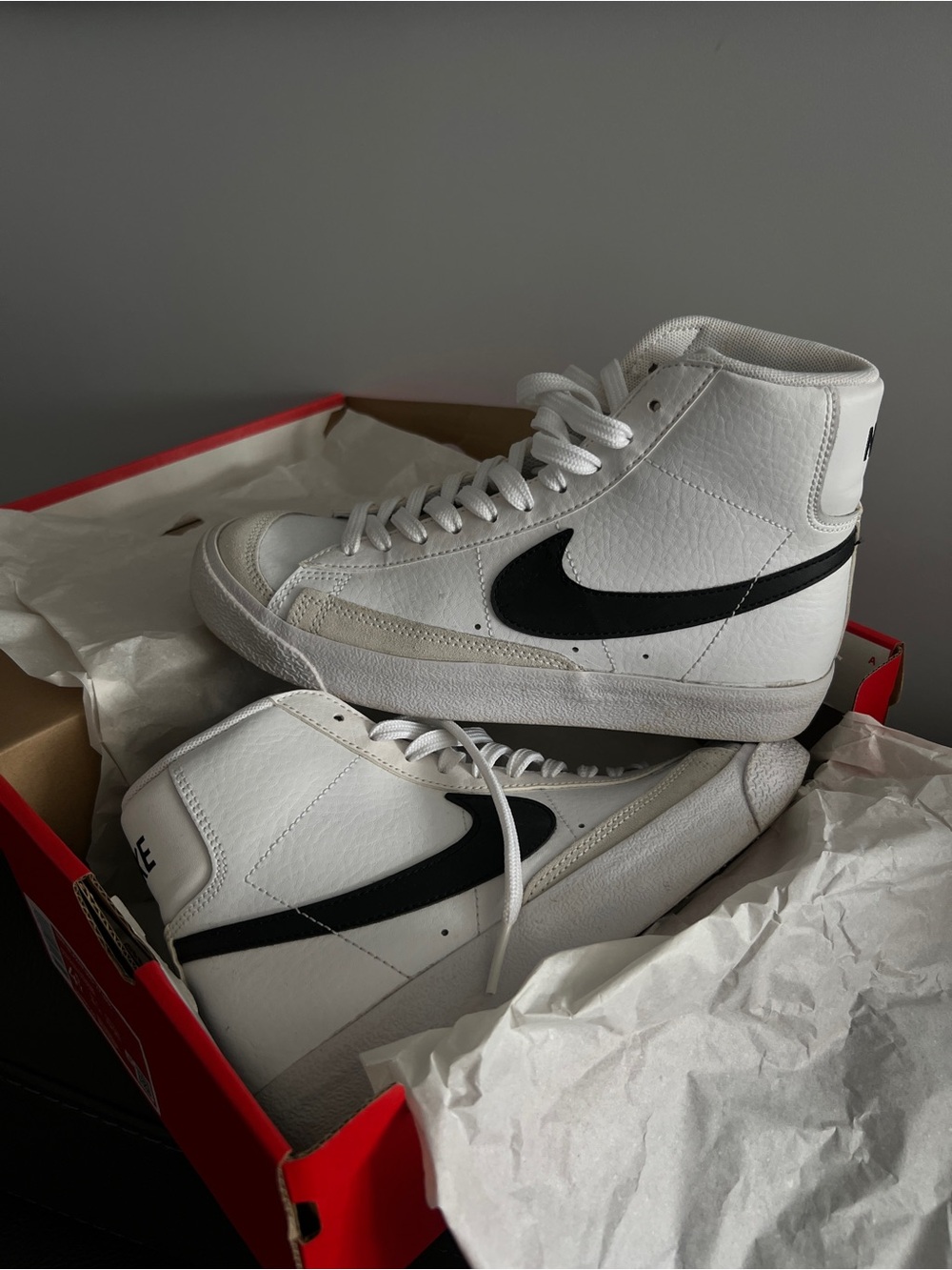 Nike Blazer Mid ‘77 in size 4.5Y/6.0W